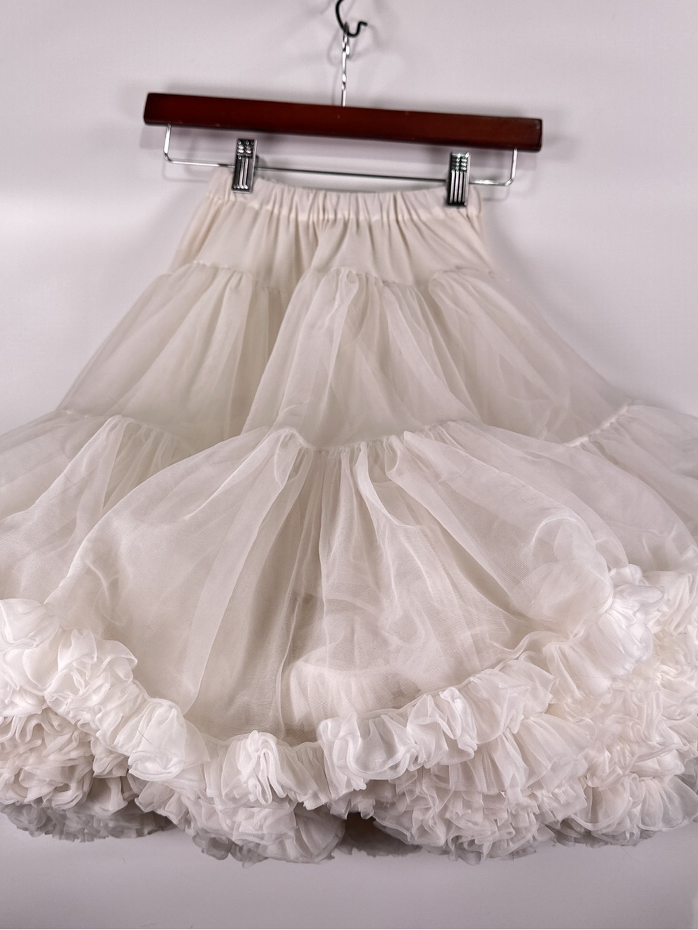 Sam's Vintage Ruffled Crinoline Petticoat Skirt Nylon Tulle White Vintage Medium - Picture 4 of 11